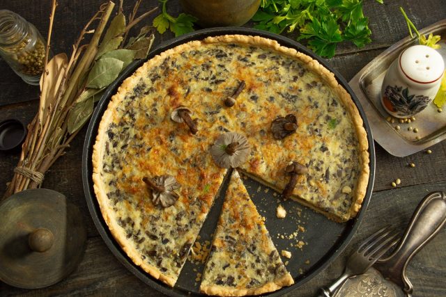 Грибной киш, или песочный пирог с грибами