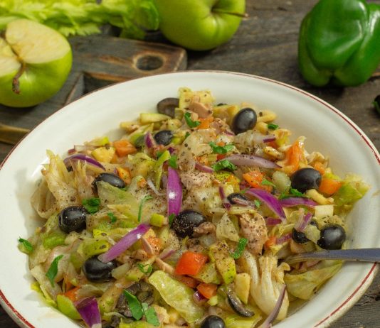 Полезный куриный салат — классика американской кухни - Рецепты Полезный куриный салат — классика американской кухни