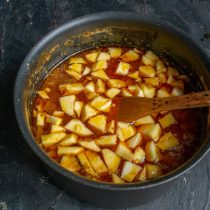 Добавляем картофель