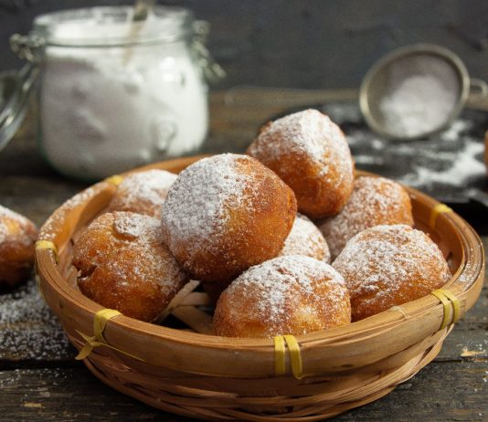 Вкусные творожные пончики из рикотты во фритюре