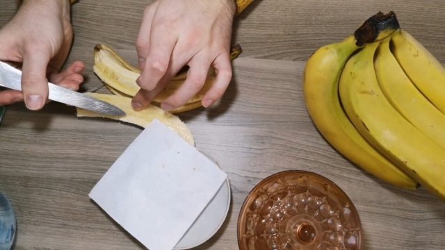 Подготавливаем семена из покупного банана
