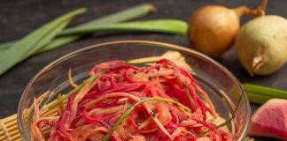 Арбузная редька по-корейски — пикантный овощной салат