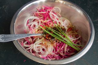 По желанию добавляем зелёный лук По желанию добавляем зелёный лук