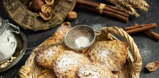 Хрустящее печенье из овсяных хлопьев с грецкими орехами