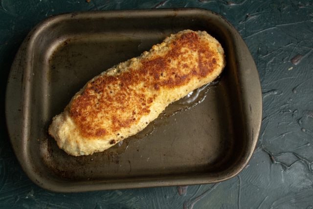 Отправляем рулет в духовой шкаф