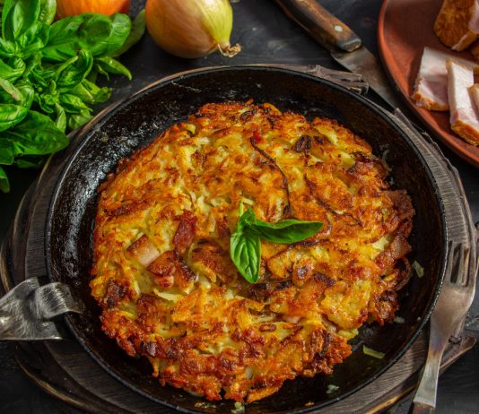 Рёшти с беконом и сыром, или швейцарский драник