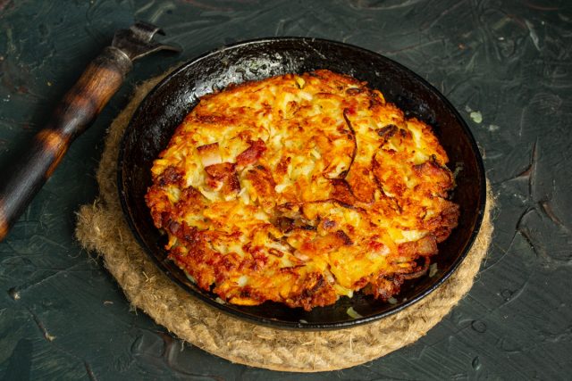 Рёшти с беконом и сыром готовы