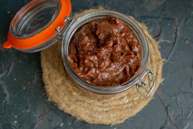 Шоколадная паста с орехами, или Домашняя нутелла, готова