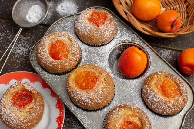 Быстрые кексы с абрикосами