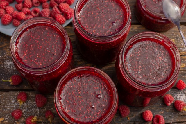 Целебный джем из малины с имбирем и кардамоном Целебный джем из малины с имбирем и кардамоном