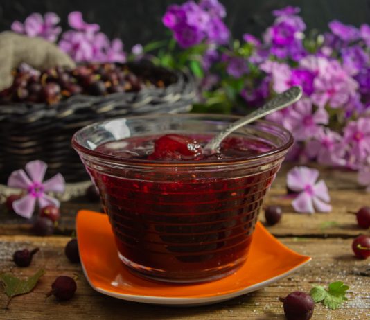 Вкусное варенье из крыжовника с малиной - Рецепты Вкусное варенье из крыжовника с малиной