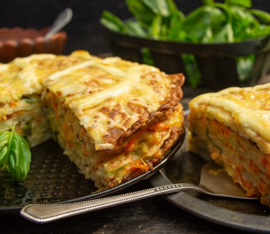 Закусочный торт из кабачков