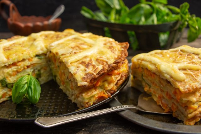 Закусочный торт из кабачков