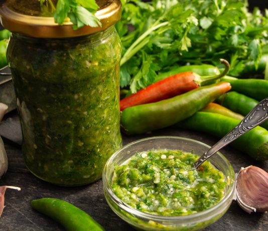 Зелёная аджика на зиму — вкусный рецепт без варки - Рецепты Зелёная аджика на зиму — вкусный рецепт без варки