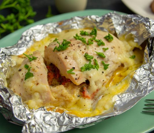 Фаршированная куриная грудка в сливках