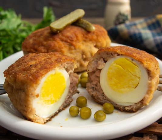Котлеты из свинины с яйцом внутри - Основные блюда и гарниры Котлеты из свинины с яйцом внутри