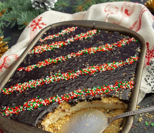 Простой торт из печенья без выпечки с желатином