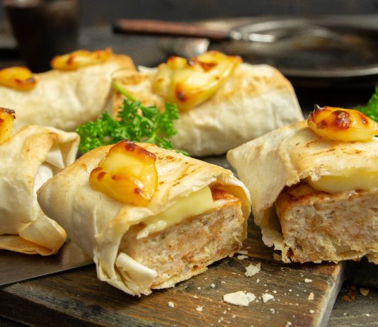 Сочные куриные котлеты в тонком лаваше с сыром