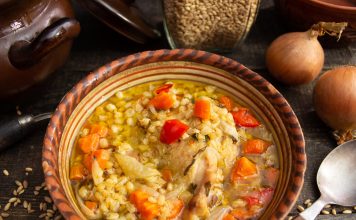 Порционный суп в горшочках по-деревенски