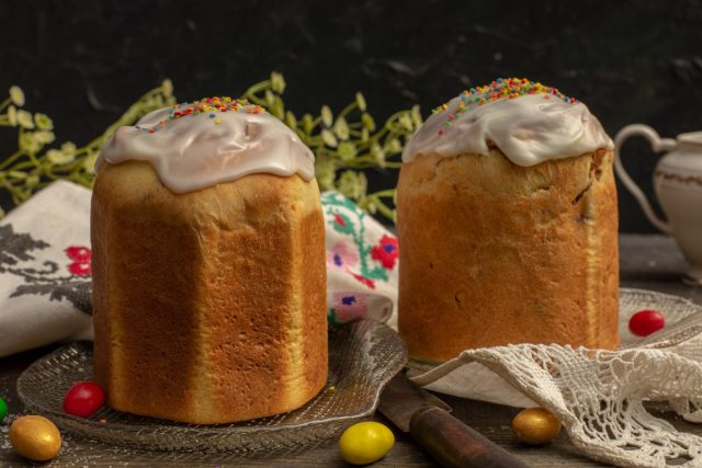 Кулич пасхальный — пышный и высокий