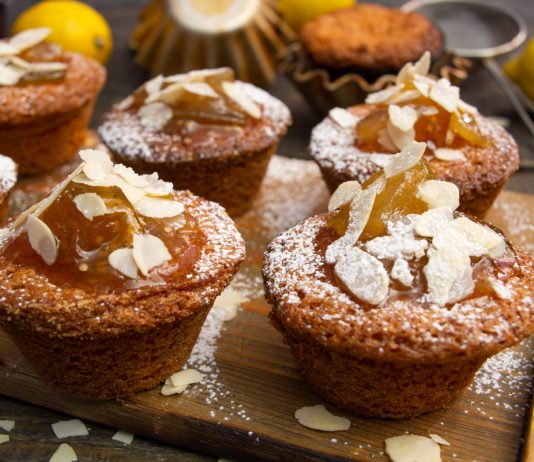 Кексы с арахисом и лимоном
