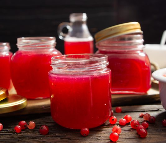 Готовим сироп из красной смородины на зиму