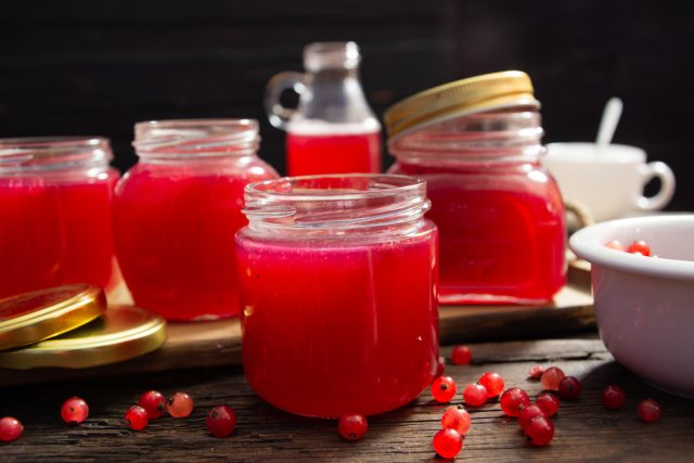 Готовим сироп из красной смородины на зиму Готовим сироп из красной смородины на зиму