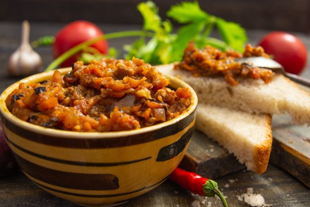 Паштет из баклажанов с грецкими орехами