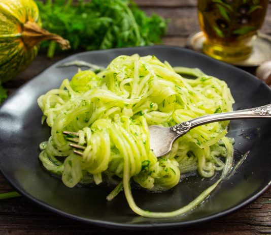 Удивительное блюдо — спагетти из кабачка - Постные блюда Удивительное блюдо — спагетти из кабачка