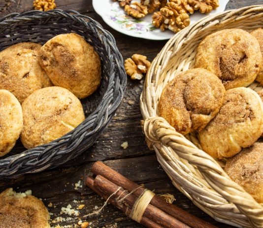 Самые вкусные творожные сконы с орехами и корицей