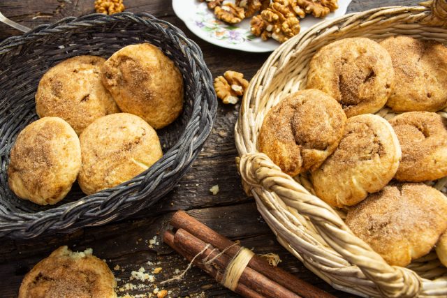 Самые вкусные творожные сконы с орехами и корицей