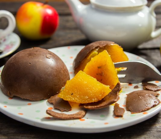 Веганский мармелад из тыквы и яблок в шоколаде