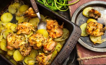 Ароматная курица с картофелем и травами к Новому году