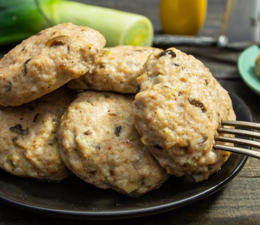 Сочные тефтели из курицы с грибами - Основные блюда и гарниры Сочные тефтели из курицы с грибами