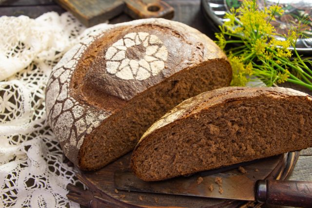 Тминный цельнозерновой хлеб с льняной мукой