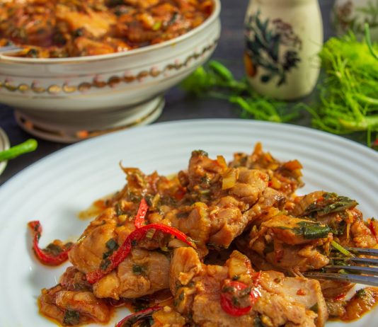 Тушеная курица с фенхелем - Основные блюда и гарниры Тушеная курица с фенхелем