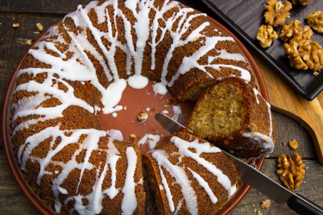 Лимонный кекс с грецкими орехами