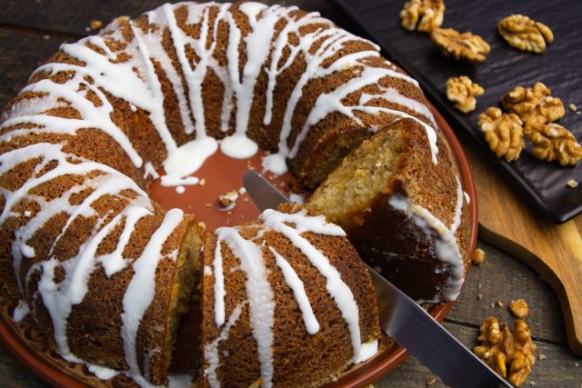 Лимонный кекс с грецкими орехами