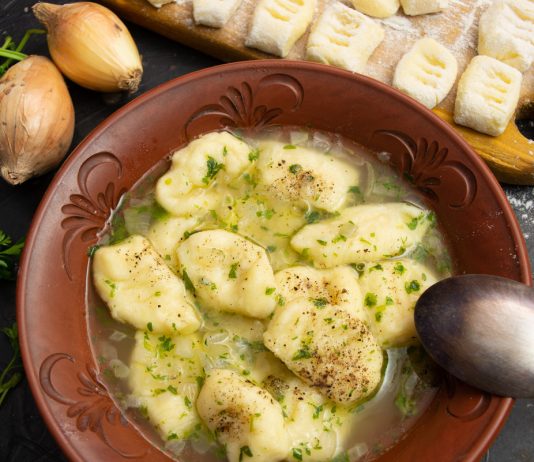 Ленивые вареники с творогом и картофелем в бульоне - Постные блюда