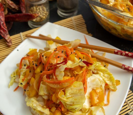 Маринованный салат с болгарским перцем – овощи по-корейски