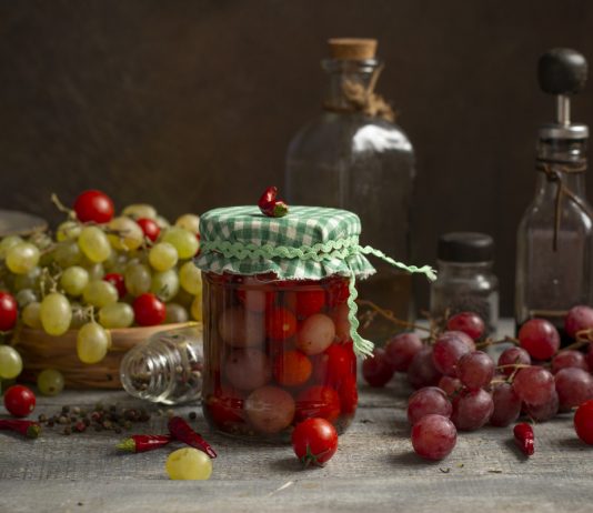 Помидоры с виноградом на зиму - Постные блюда