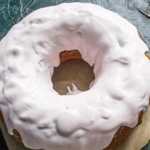 Украшаем розовой глазурью Украшаем розовой глазурью