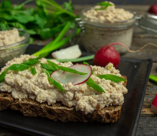 Паштет из куриной грудки с грецкими орехами - Рецепты Паштет из куриной грудки с грецкими орехами
