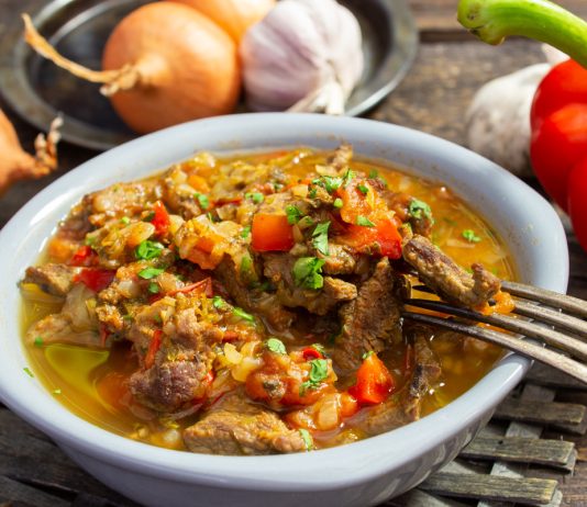 Тушеная говядина с овощами в тайском стиле - Рецепты Тушеная говядина с овощами в тайском стиле