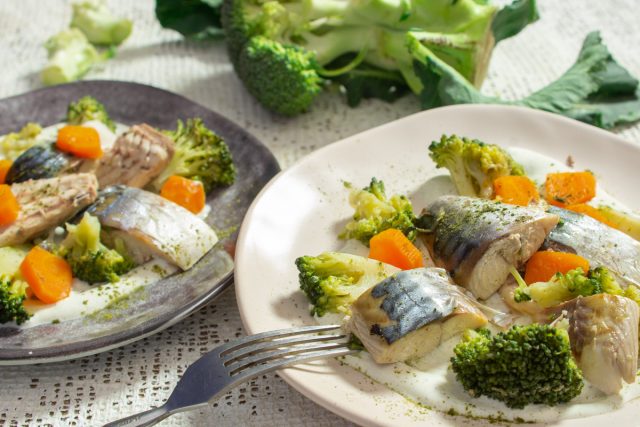 Вареная скумбрия — вкусный рецепт с брокколи