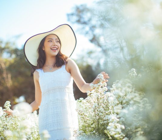 Летний сад в белоснежных красках — 27 растений для вашего цветника - Цветы многолетние Снег в июле: растения с «морозными» цветами и названиями