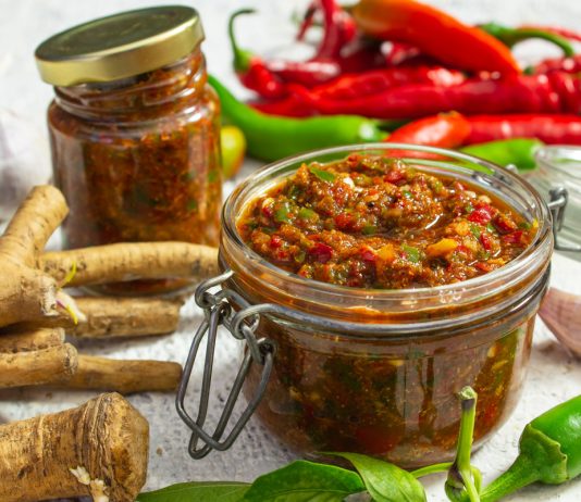 Аджика из острого перца с хреном - Постные блюда Аджика из острого перца с хреном