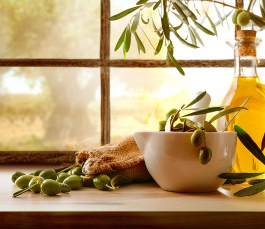 Зачем использовать оливковое масло для комнатных растений? - Вредители и болезни Можно ли использовать оливковое масло для комнатных растений?