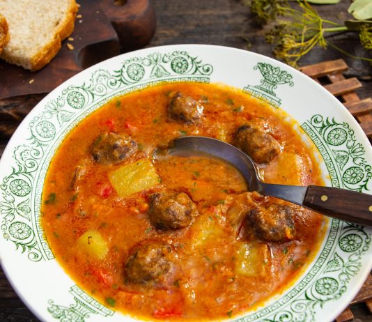 Кабачковый суп с фрикадельками