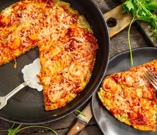 Пицца из кабачков с сосисками на сковороде - Рецепты Пицца из кабачков с сосисками на сковороде